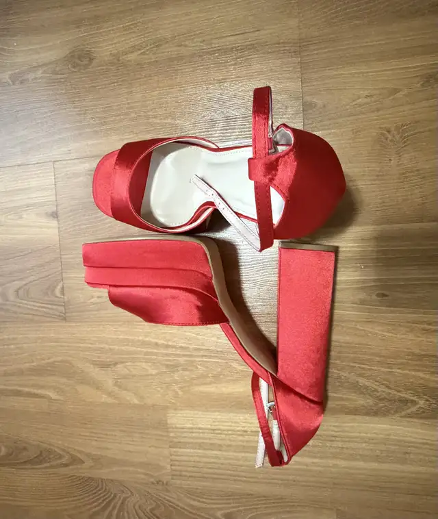 Shoes - Brand New Red Platform Heels – Size 10 in Women's - Shoes in Ottawa - Image 3