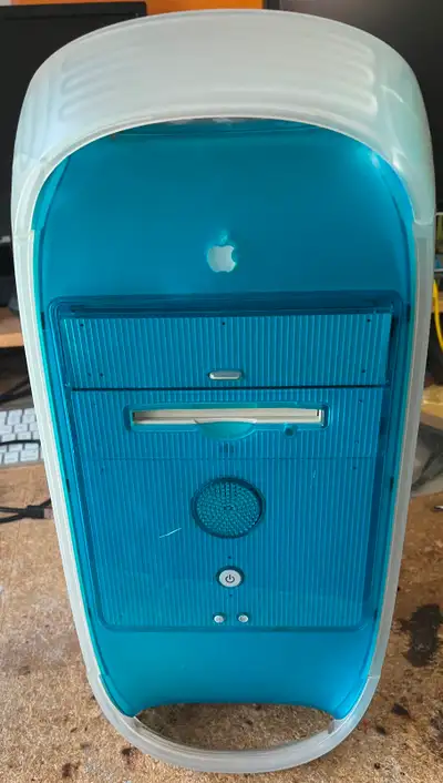 PowerMac G3 (Blue and White), View more