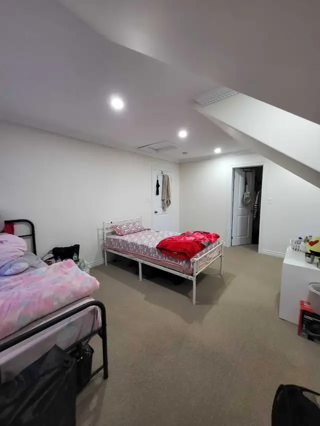 Shared Room on upper level , Peterborough in Room Rentals & Roommates in Peterborough - Image 4