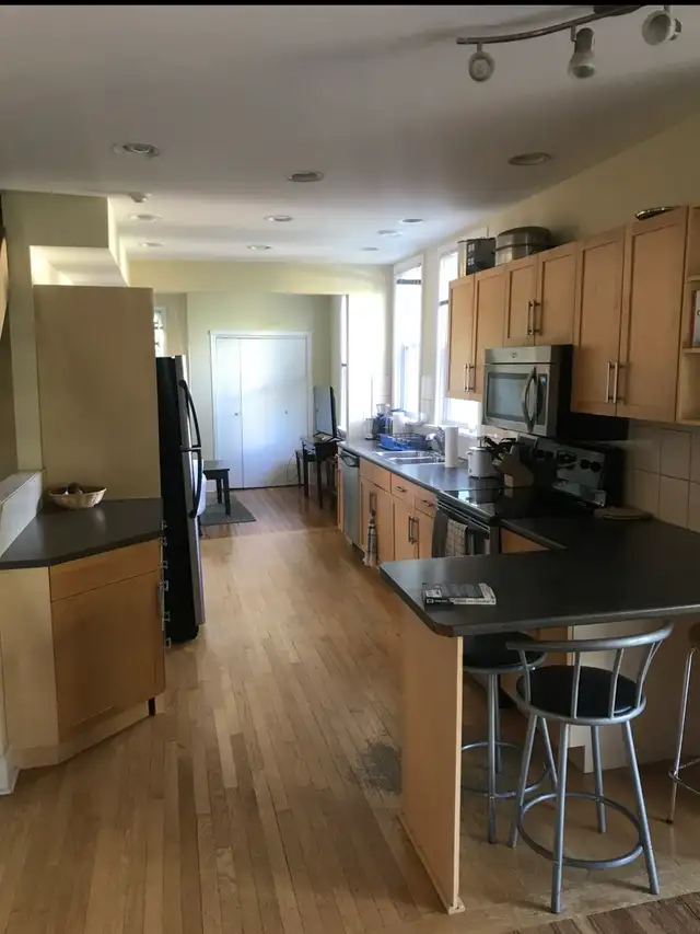 Incredible location   2700 sq ft  heart of Crescentwood in Long Term Rentals in Winnipeg - Image 13
