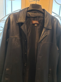 EUC Men's Danier Genuine Leather Jacket Size Large 