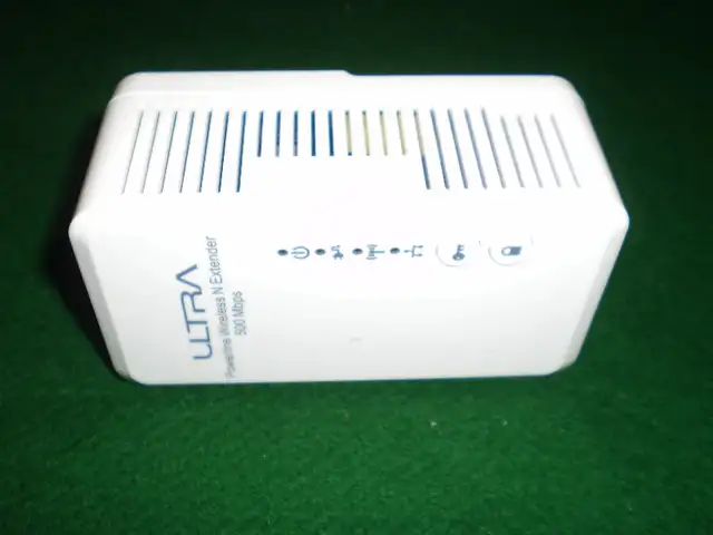 Network Gigabit Router Modem RangeExtender - Apple Netgear DLink in Networking in City of Toronto - Image 11
