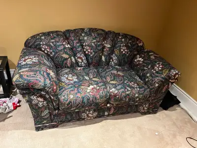 Couch, 2-seater - FREE, View more
