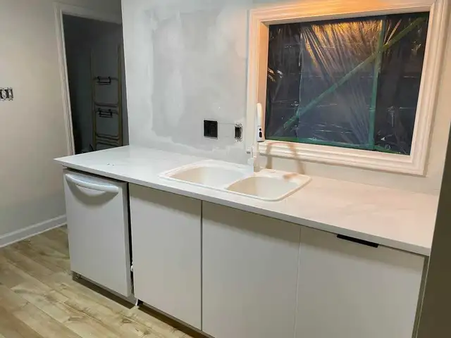 Derek's Handyman Service's64840193367425124