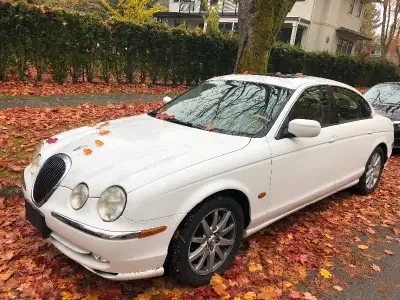 Jaguar 2001 S type 100000km $3900. Good condition Smooth drive