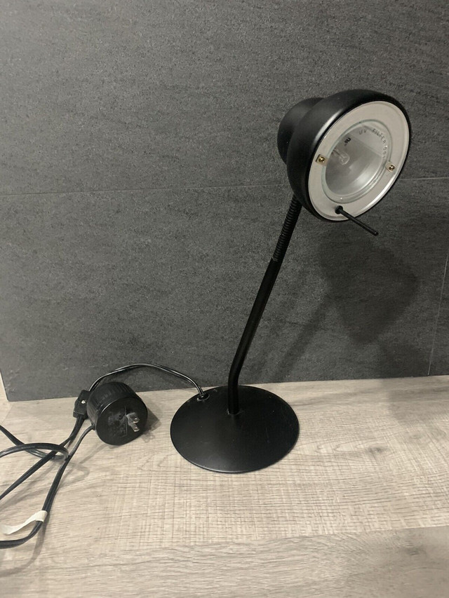 Great condition desk lamp with LED bulb in Indoor Lighting & Fans in City of Toronto