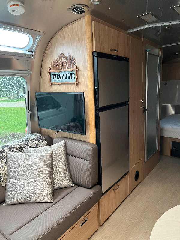 2020 Airstream Flying Cloud FBQ in Travel Trailers & Campers in Stratford - Image 3