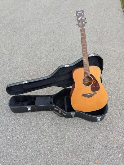 Yamaha FG700MS Guitar and Fender Case, View more