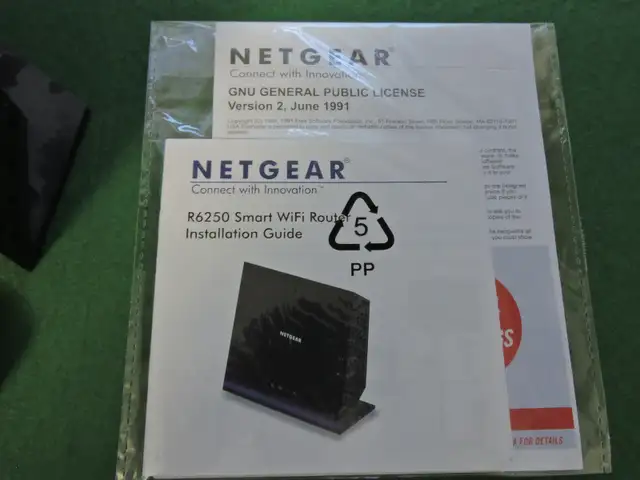 Netgear R6250 Smart WiFi Router in Networking in Leamington - Image 5