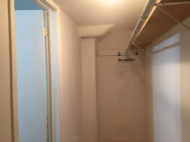 Private Room for Rent $ 600, Female Only, Mississauga in Room Rentals & Roommates in Mississauga / Peel Region - Image 5