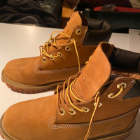 timberland boots. - worn twice - like new