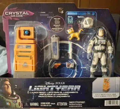 Disney Pixar Lightyear Crystal Grade Launch Ready Buzz & Eric Pack New With Box Pickup in sundre and...