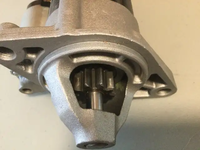 Starter for Pontiac Vibe in Engine & Engine Parts in Bedford - Image 6