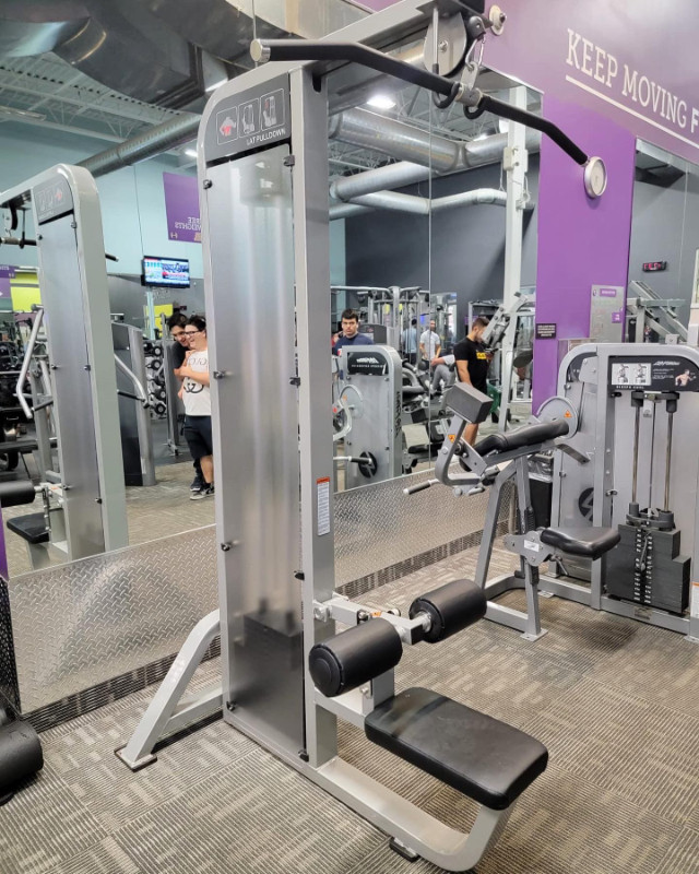 $800 off Brand New OFIT Commercial Grade Lat Pulldown in Exercise Equipment in Markham / York Region - Image 3