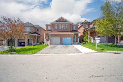 3 Bedroom Semi Detached house with 2 Bedroom professionally finished Basement for sale in Brampton N...