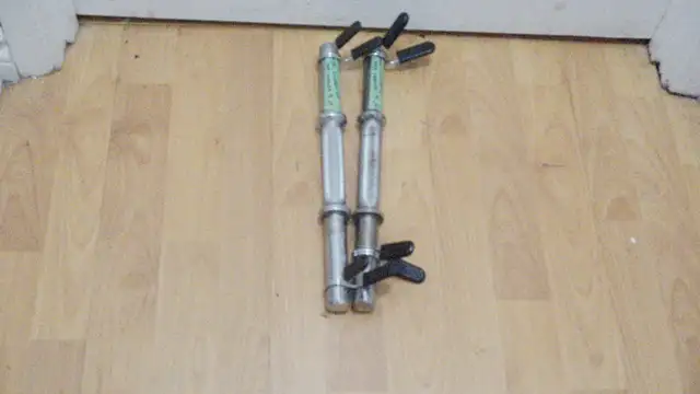 weight bars in Exercise Equipment in Delta/Surrey/Langley - Image 5