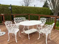 Ensemble de jardin en fonte d'aluminium table, bancet chaises