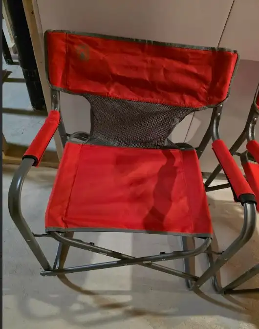 Coleman - Outpost Breeze Deck Chair (Used just 2 times) in Patio & Garden Furniture in Markham / York Region - Image 3