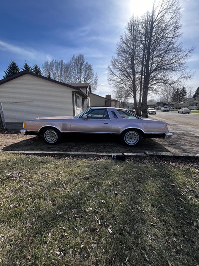 Clean 1977 Ford Thunderbird, needs nothing 