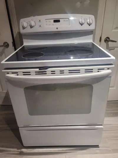 General Electric stove like new quick sale best offer accepted, View more