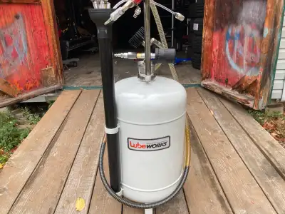 New oil extraction unit for doing oil changes through the oil dipstick tube. Great for boats and car...