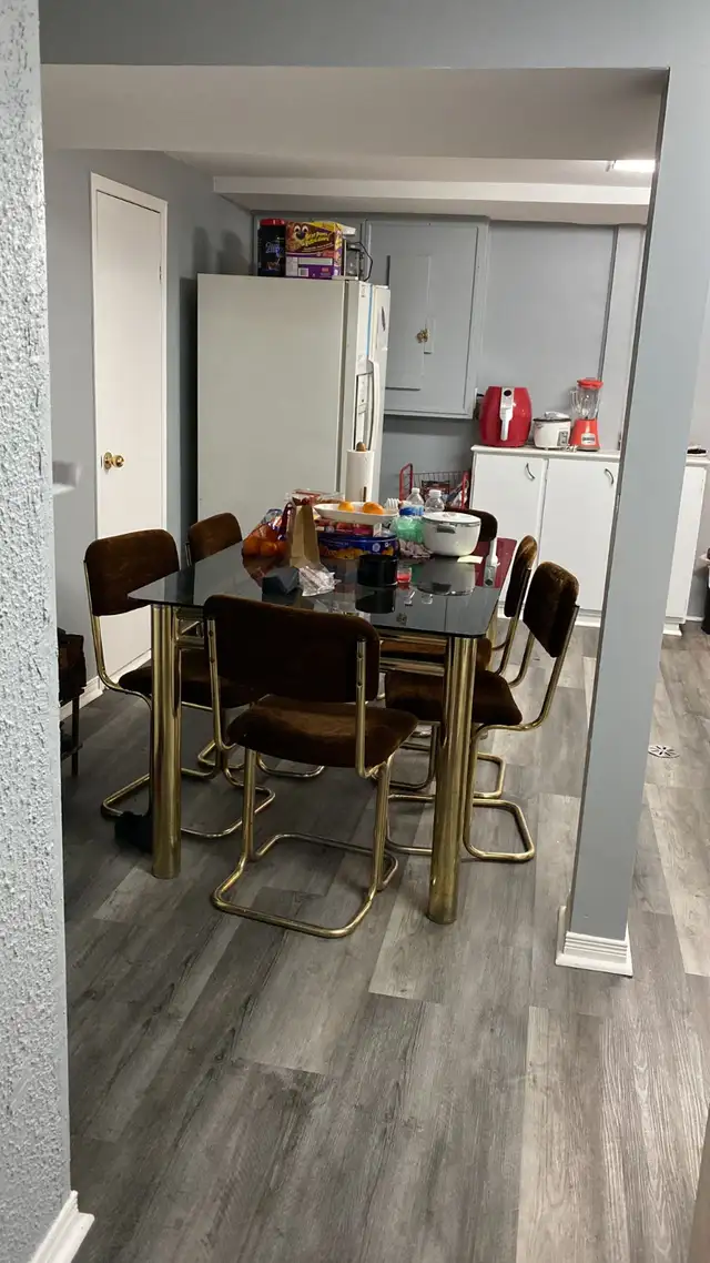 ONE BEDROOM Basement Apartment