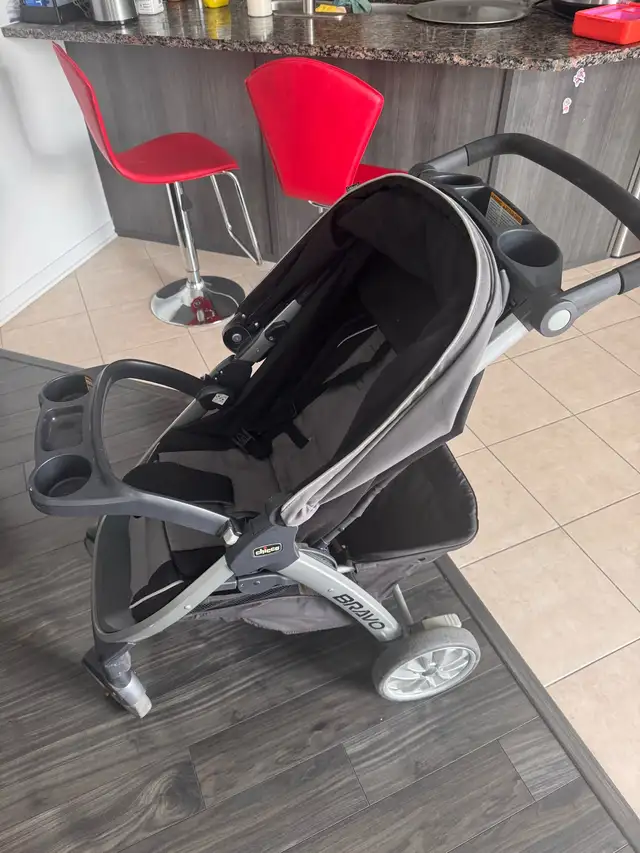 baby stroller in Strollers, Carriers & Car Seats in Ottawa - Image 2