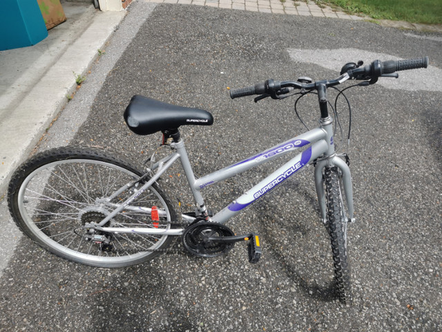 2nd hand bicycle in Other in City of Toronto - Image 2