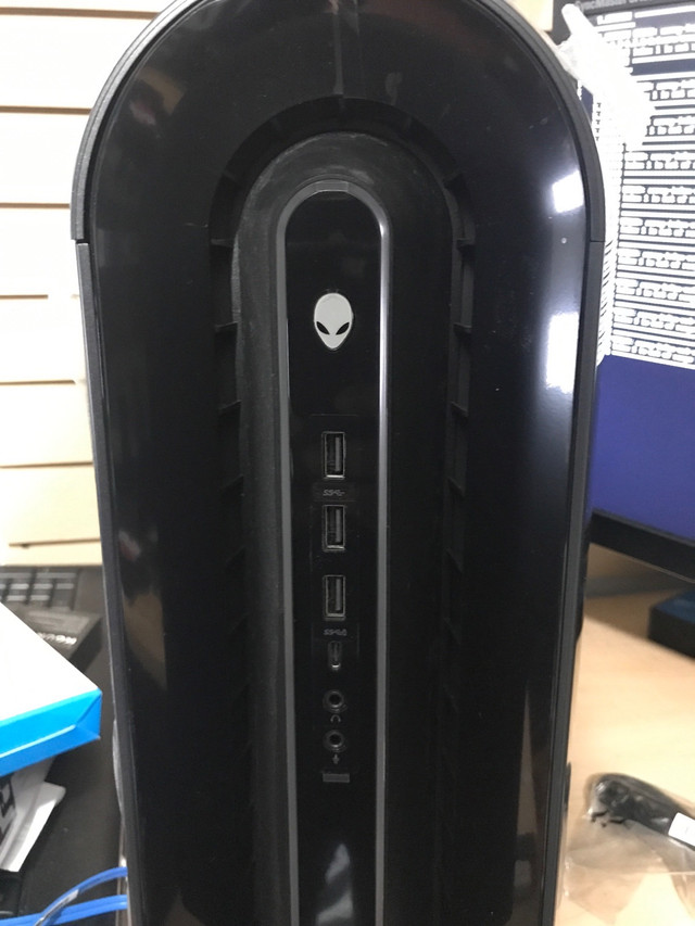 Alienware aurora R12 in Desktop Computers in Oakville / Halton Region