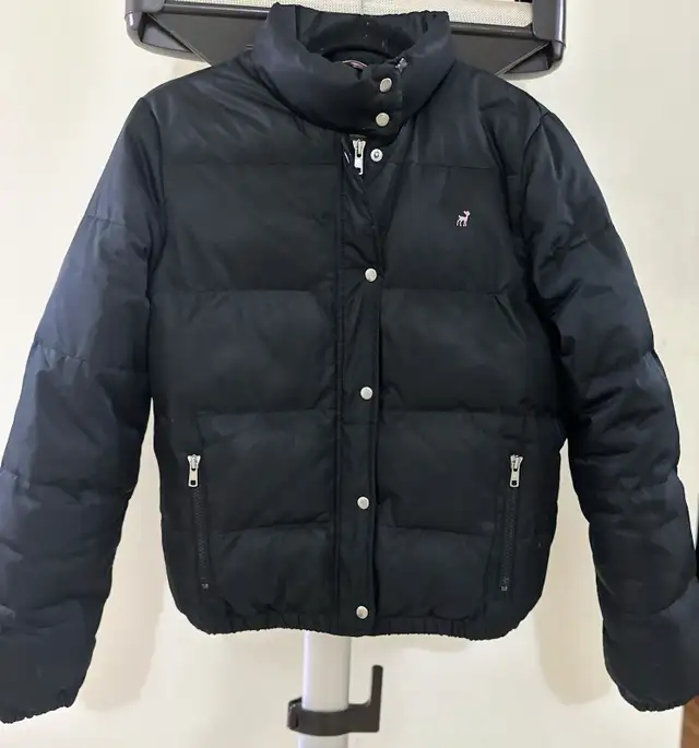 a set of girls clothes 7-8 y.o.