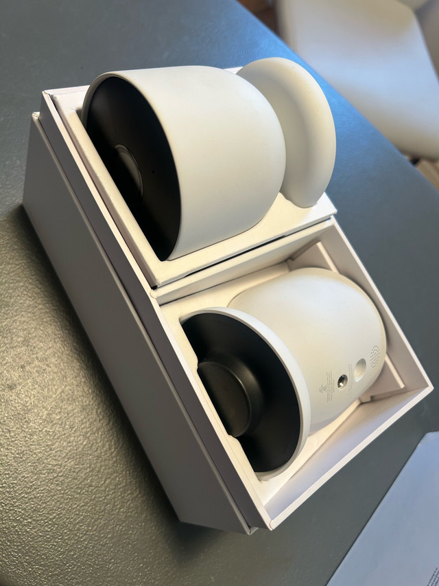 Nest Cam camera set in Cameras & Camcorders in Ottawa - Image 2