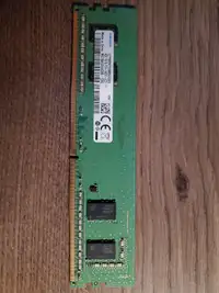Samsung DDR4 1x4GB RAM 