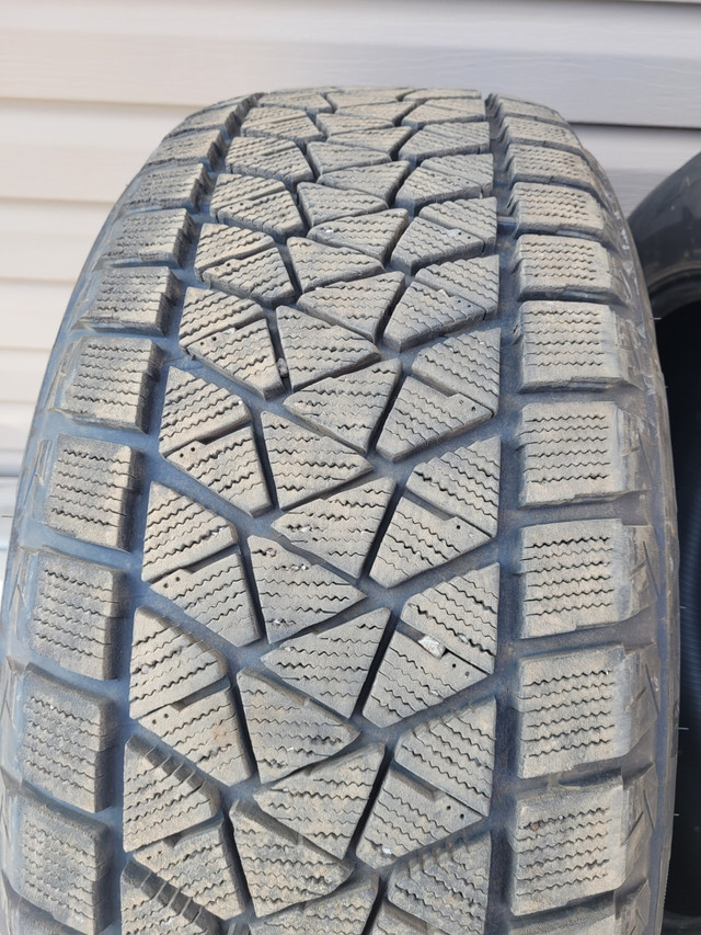 Set of Bridgestone Blizzak DM-V2 in Tires & Rims in Thunder Bay - Image 4