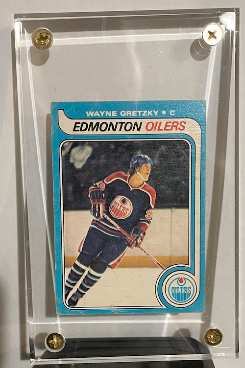 Selling a 1979 O Pee Chee Wayne Gretzky Rookie Card in Arts & Collectibles in Abbotsford - Image 2