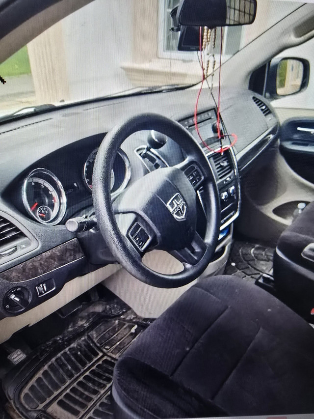 DODGE CARGO VAN in Cars & Trucks in Markham / York Region - Image 4