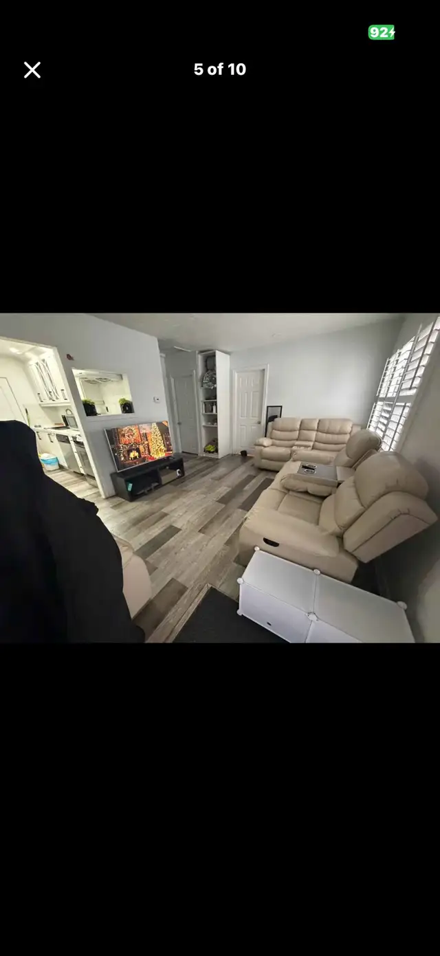 room for a girl  in Room Rentals & Roommates in Mississauga / Peel Region - Image 3