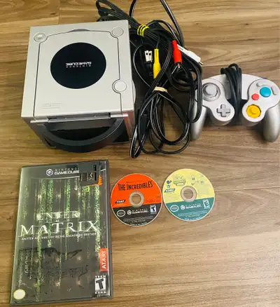 Console Nintendo Gamecube + 3 jeux, View more