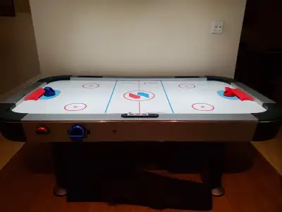 Sportscraft turbo hockey air hockey table in great shape. Comes with 4 pucks and 4 paddles. Electron...