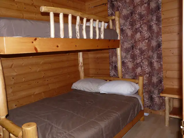 Lakefront Cottage - Lake MB - 2-night minimum in Manitoba in Canada - Image 7