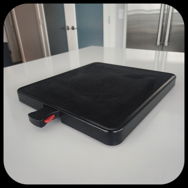 EVERIE || Rolling Appliance Tray in Other in Abbotsford