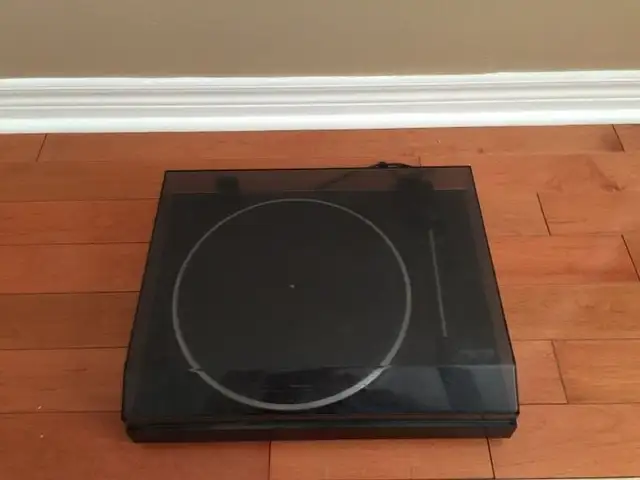 Sony Turntable in General Electronics in Markham / York Region - Image 6