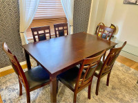 High Quality Wooden Dining Set Is on Sale.