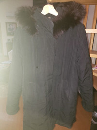manteau hiver marque Nuage avec capuchon en vraie fourrure