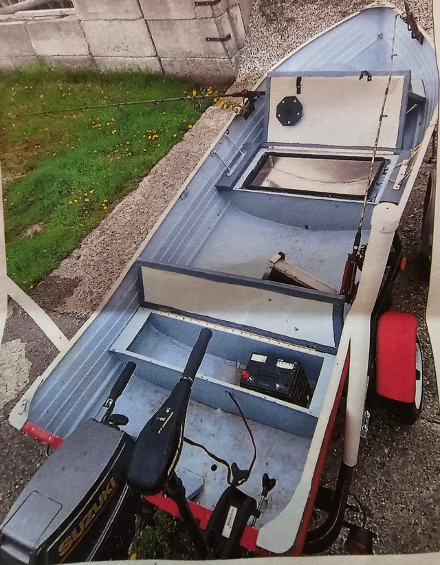 14 foot Bass Aluminum Boat - Professionally Restored in Powerboats & Motorboats in London - Image 2
