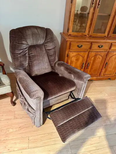 Chaise style lazy-boy/Recliner chair, View more