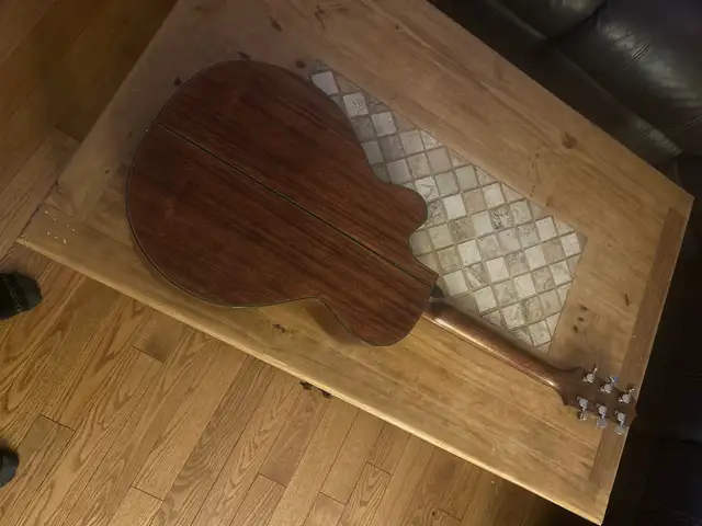 Takamine GS10CE NS with bag in Guitars in Markham / York Region - Image 3