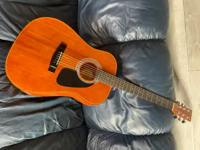 GUITAR LIKE NEW WITH CASE, NEW STRINGS, View more