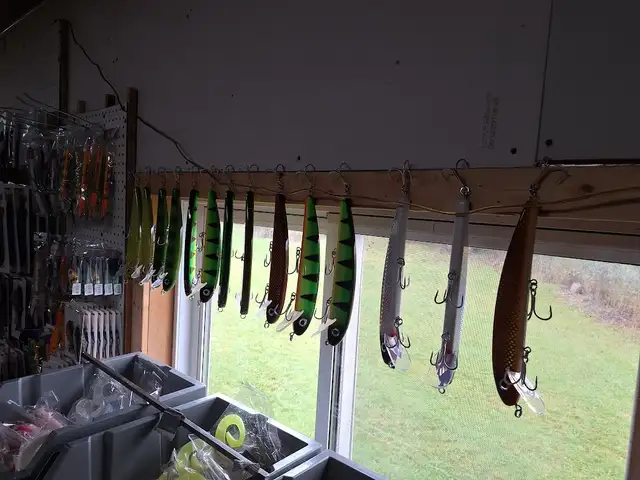 Muskie walleye and pike spinner baits in Fishing, Camping & Outdoors in Norfolk County - Image 9