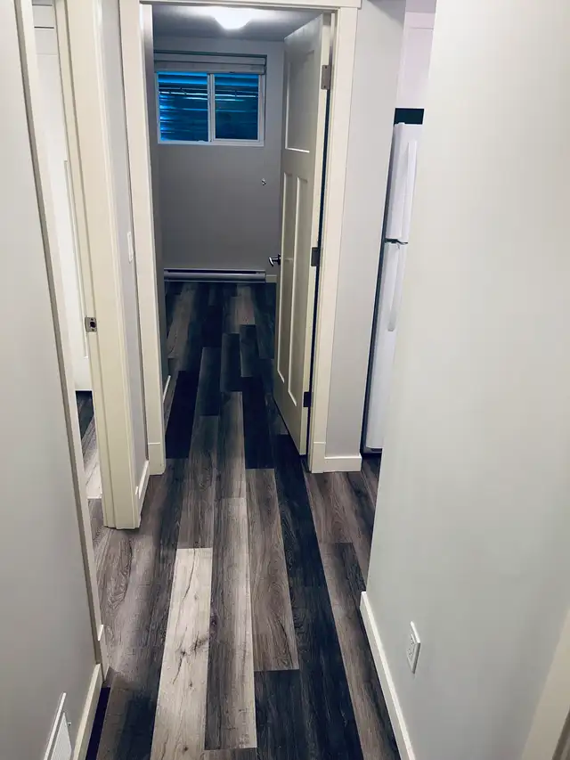 CLEAN, BRIGHT AND MODERN - NEWLY UPDATED 2 BED/1 BATH in Long Term Rentals in Delta/Surrey/Langley - Image 11