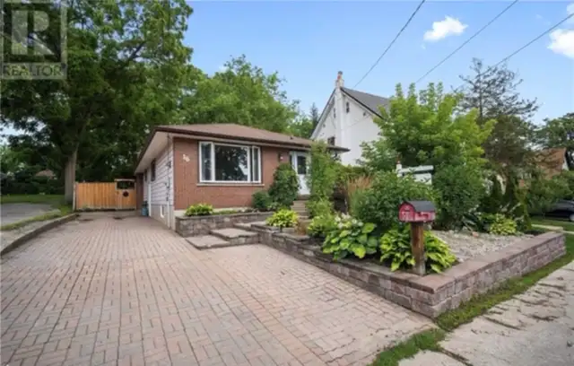 House for Rent – Upper Level (Unfurnished)